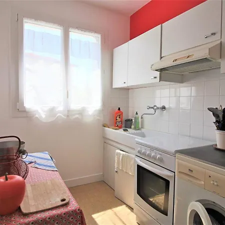 Lumineux Pour Famille A Royan, Quartier Calme Pres Du Marche, Balcon Et Parking Gratuit - Fr-1-738-26 Royan