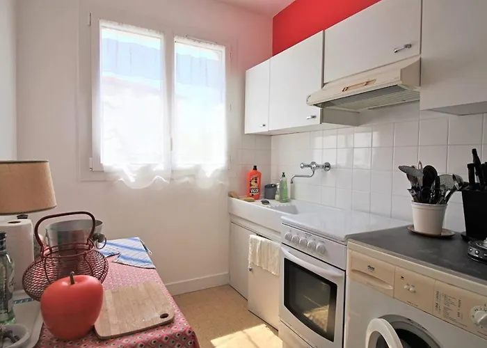 Lumineux Pour Famille A Royan, Quartier Calme Pres Du Marche, Balcon Et Parking Gratuit - Fr-1-738-26 Royan