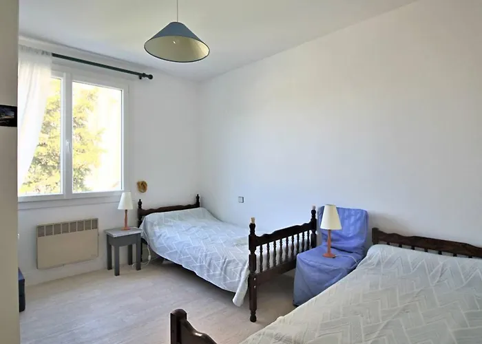 Lumineux Pour Famille A Royan, Quartier Calme Pres Du Marche, Balcon Et Parking Gratuit - Fr-1-738-26