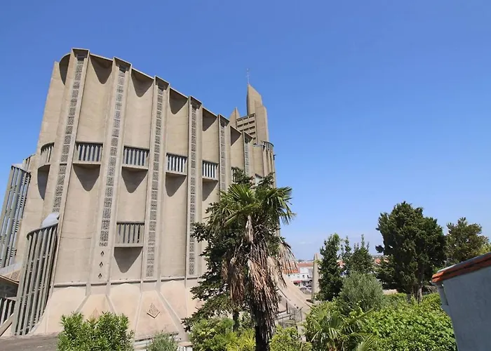 Lumineux Pour Famille A Royan, Quartier Calme Pres Du Marche, Balcon Et Parking Gratuit - Fr-1-738-26 Appartement